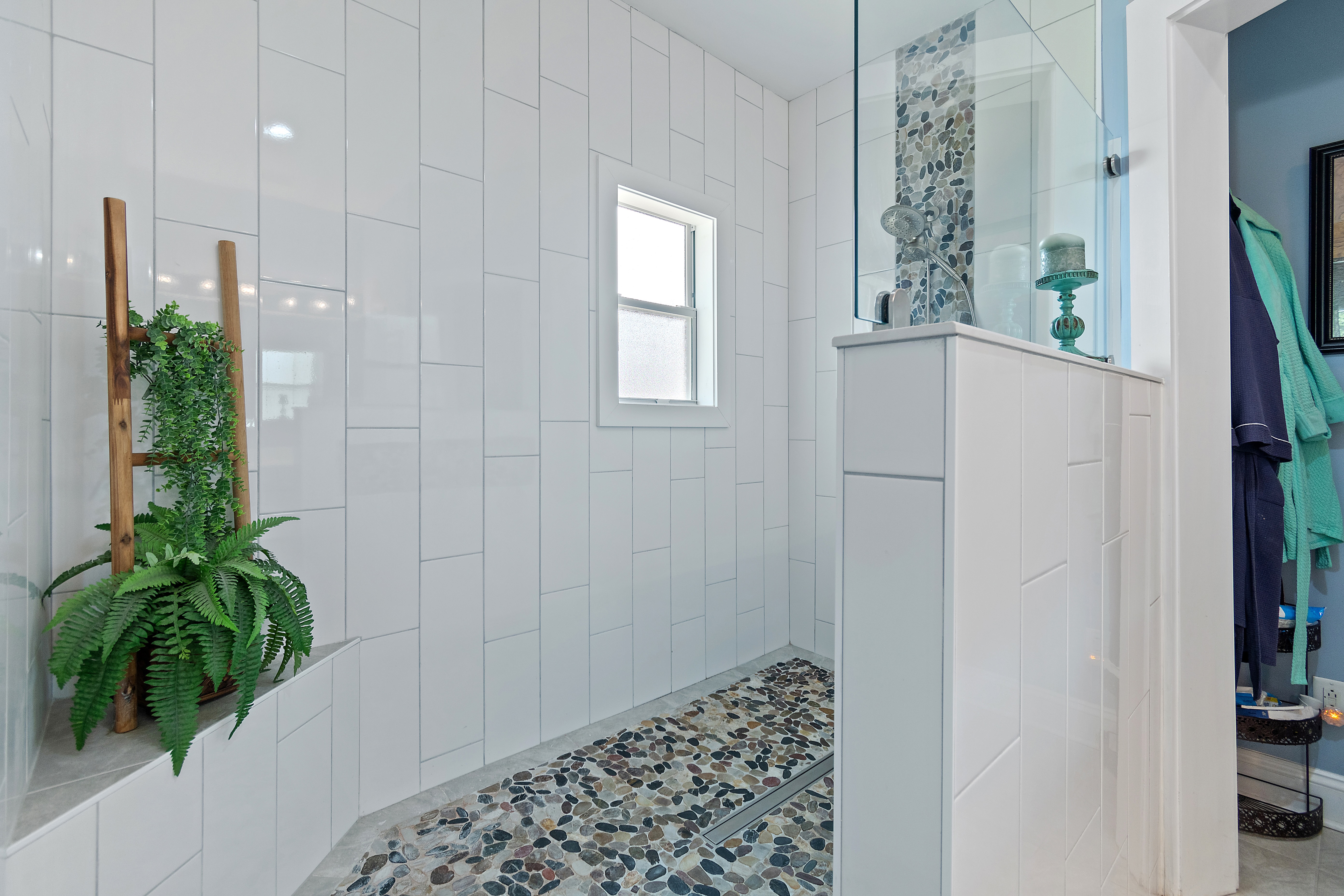 100532548 | Photo 10